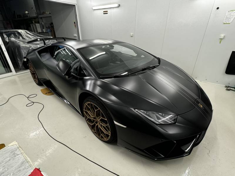 Réparation PPF pour Lamborghini Huracan Spider à Saint-germain de la grange Yvelines