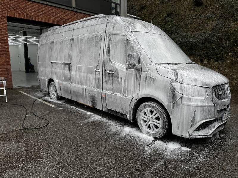 Protection carosserie complète Xpel Fusion Mercedes Sprinter près de Versailles dans les Yvelines