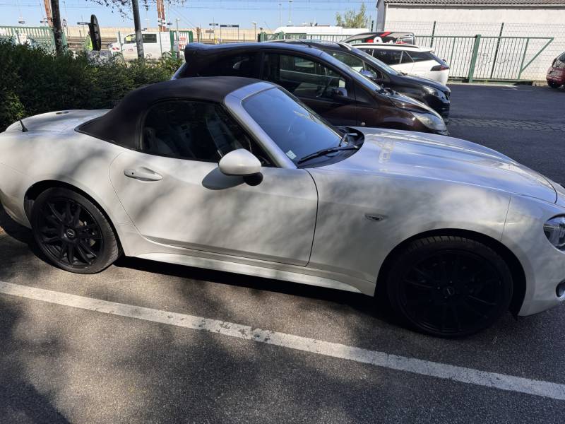 Fiat 124 Spider